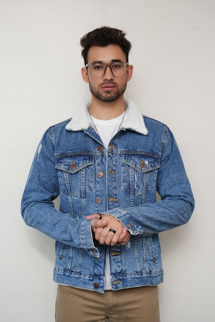 Blue Denim Jacket with Faux Shearling Collar – Classic Design