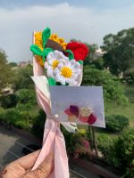 Handmade Crochet Flower Bouquet with Custom Stamped Note – Perfect Gift for Mother’s Day or Graduation