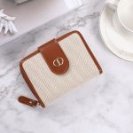 Fashion women's wallet with zipper, large capacity, and PU leather design in various colors
