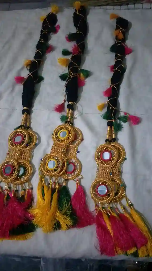 Handmade Silver Punjabi Paranda for Women by Insha's