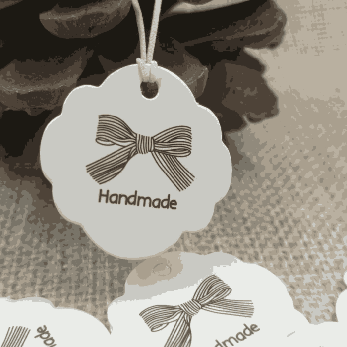 100 PCS kraft paper gift hang tags with "Thank You" and "Handmade with Love" design.