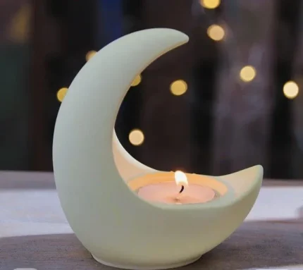 3D handmade ceramic moon candle holder with customizable design, perfect for home décor and scented candles.